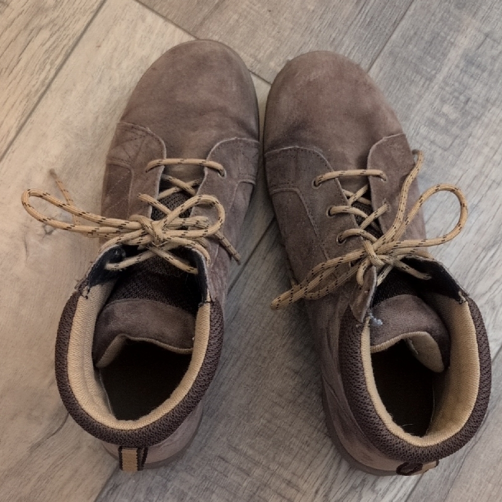 Women's Duluth Trading Co boots